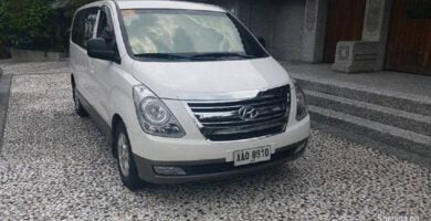 Manual HYUNDAI GRAND STAREX 2015 de Usuario