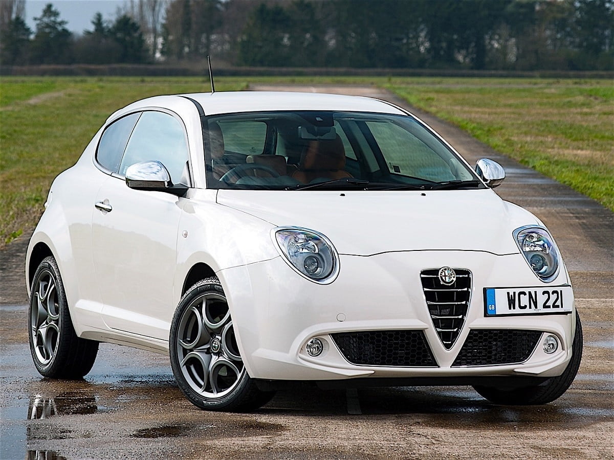 Manual ALFA ROMEO MITO 2015 de Usuario