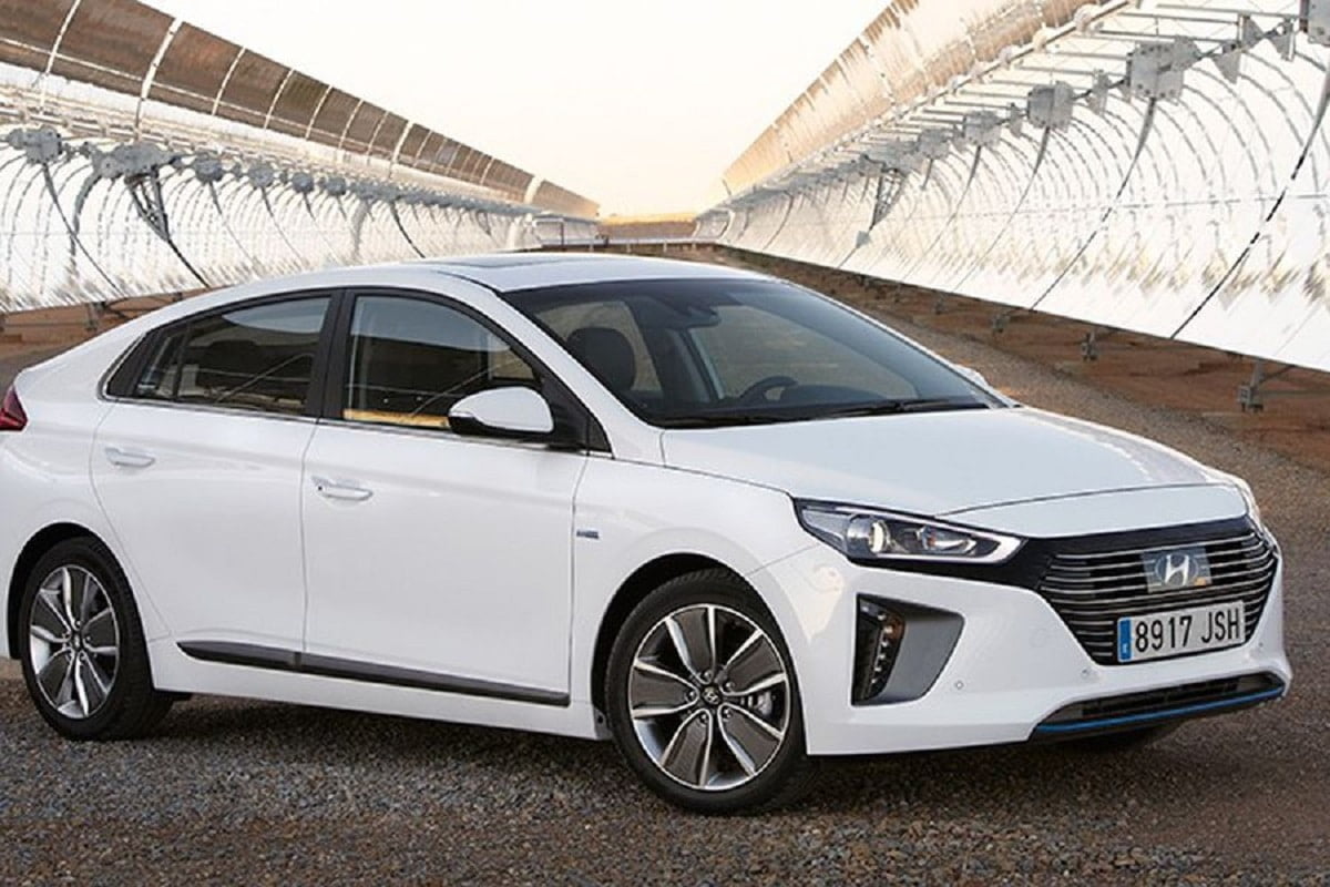 Manual HYUNDAI IONIQ 2016 de Usuario