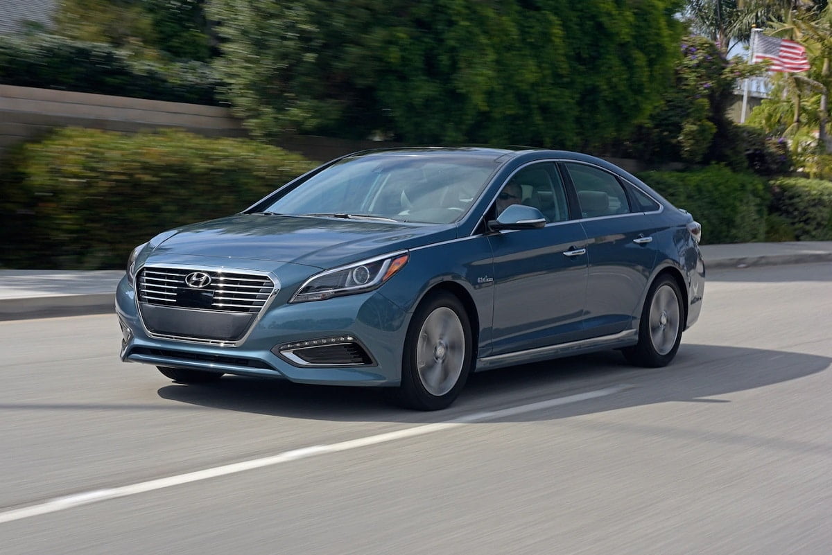 Manual HYUNDAI SONATA PLUG-IN HYBRID 2016 de Usuario