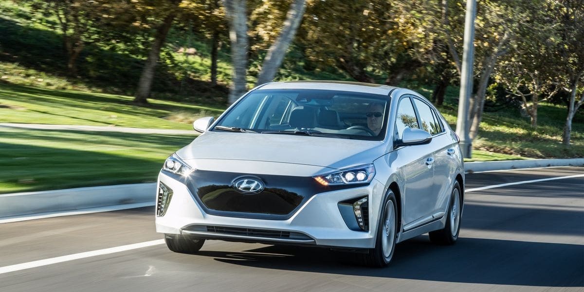 Manual HYUNDAI IONIQ ELECTRIC 2017 de Usuario