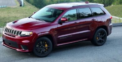 Manual JEEP GRAND CHEROKEE SRT 2018 de Usuario en PDF Gratis