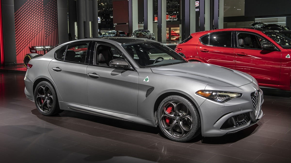 Manual ALFA ROMEO GIULIA QUADRIFOGLIO 2019 de Usuario