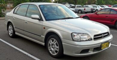 Manual SUBARU LEGACY 2001 de Usuario PDF Gratis