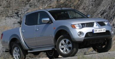 Manual MITSUBISHI L200 GL 2006 de Usuario PDF Gratis