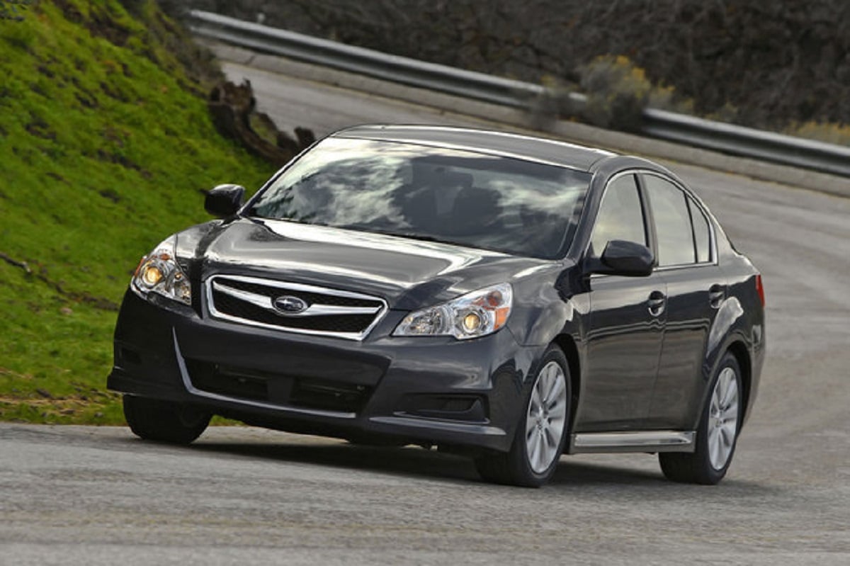 Manual SUBARU LEGACY 2010 de Usuario PDF Gratis