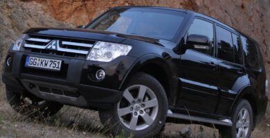 Manual MITSUBISHI PAJERO DAKAR 2011 de Usuario PDF Gratis