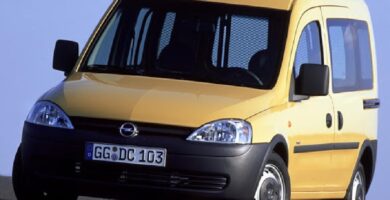 Manual OPEL COMBO 2011 de Usuario PDF Gratis