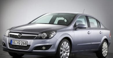 Manual OPEL ASTRA H 2012 de Usuario PDF Gratis