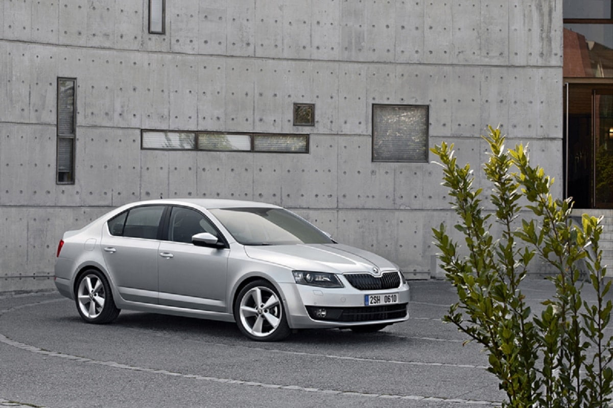 Manual SKODA OCTAVIA 2012 de Usuario PDF Gratis