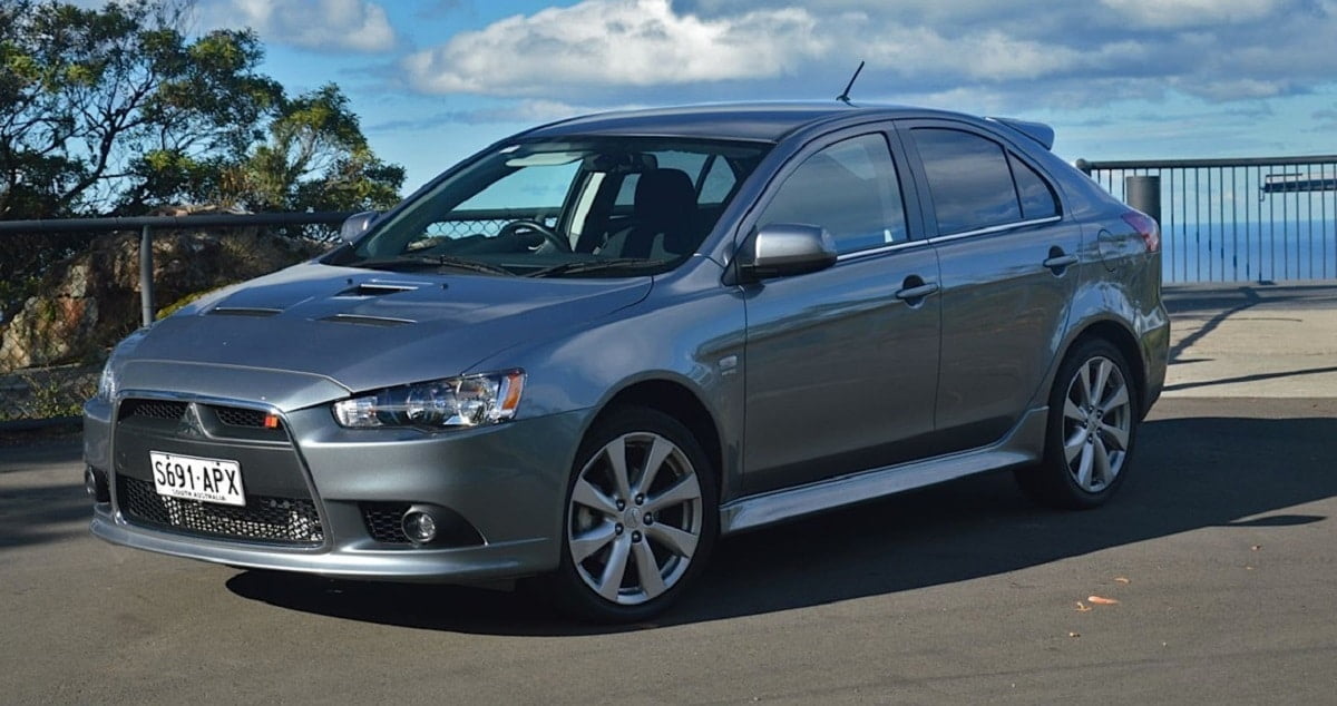 Manual MITSUBISHI LANCER SPORTBACK 2013 de Usuario PDF Gratis