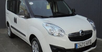 Manual OPEL COMBO TOUR 2013 de Usuario PDF Gratis