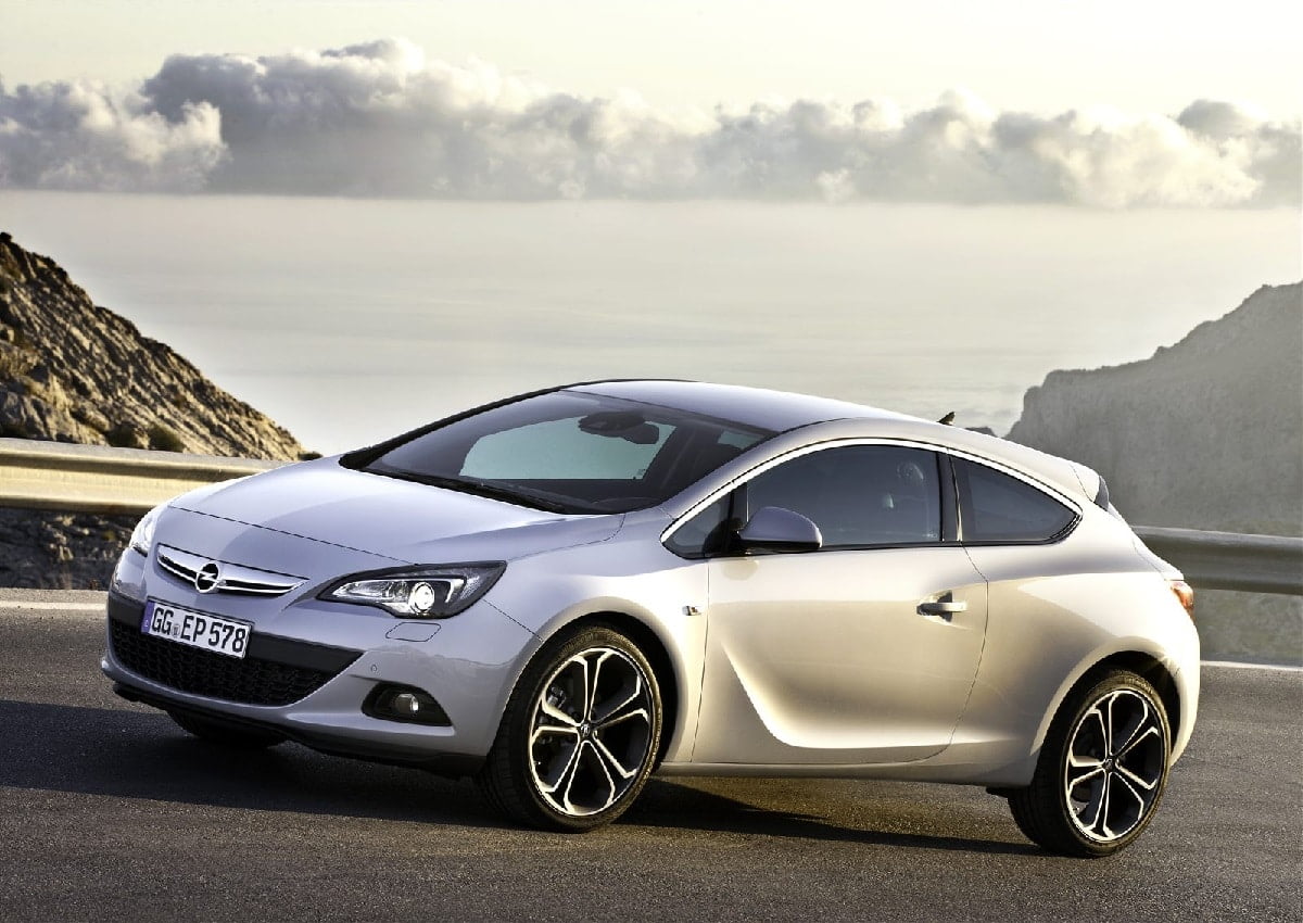 Manual OPEL ASTRA 2014 de Usuario PDF Gratis