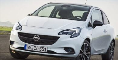 Manual OPEL CORSA E 2015 de Usuario PDF Gratis