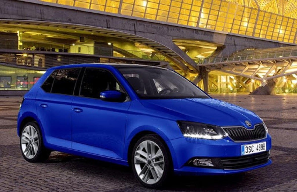 Manual SKODA FABIA 2015 de Usuario PDF Gratis