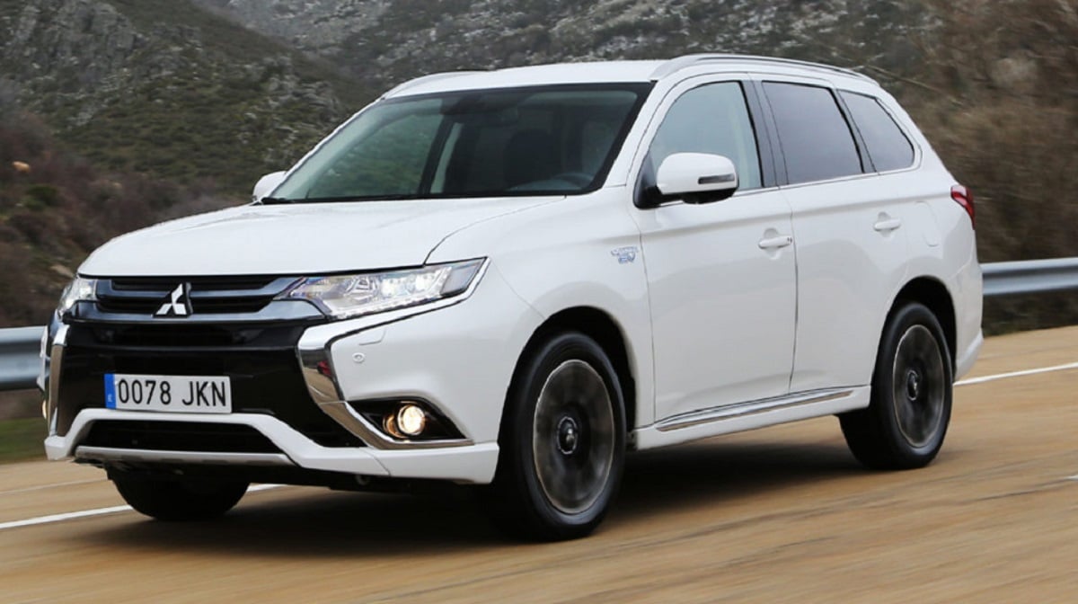 Manual MITSUBISHI OUTLANDER PHEV 2016 de Usuario PDF Gratis