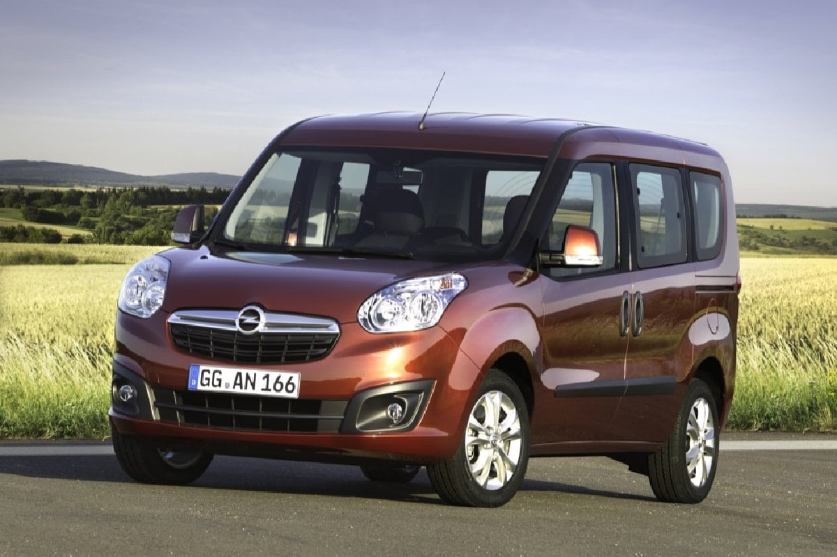 Manual OPEL COMBO 2016 de Usuario PDF Gratis