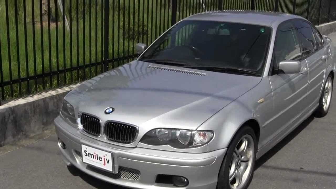 Manual BMW 320i 2002 de Usuario