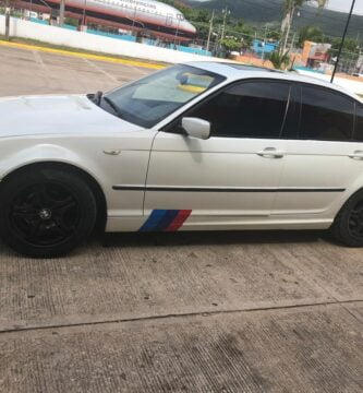 Manual BMW 320i 2004 de Usuario