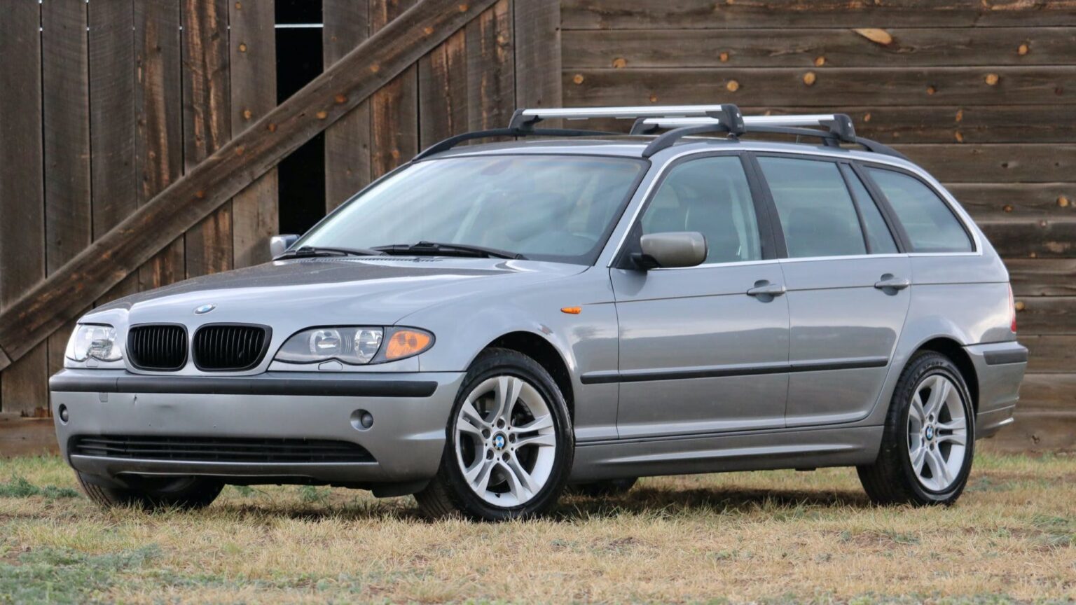 Manual BMW 325xi Sports Wagon 2004 de Usuario