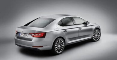 Manual SKODA SUPERB 2014 de Usuario PDF Gratis