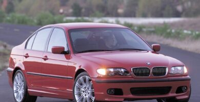 Manual BMW 330i 2003 de Usuario