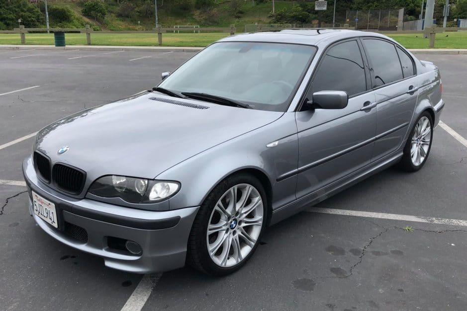 Manual BMW 330i 2004 de Usuario