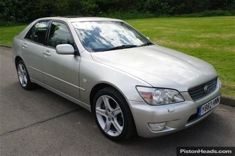 Manual LEXUS IS200 2001