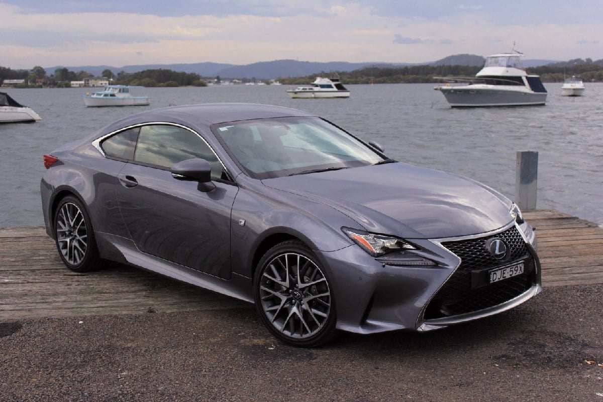 Manual LEXUS RC200t 2017