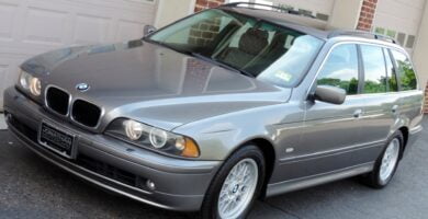 Manual BMW 525i Sport Wagon 2002 de Usuario