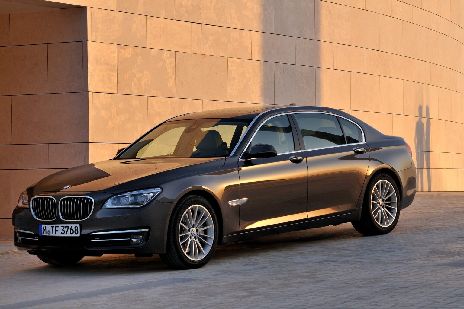 Manual BMW 740i 1998-2013 de Usuario