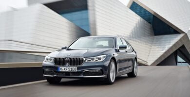 Manual BMW 740i Sedan 2011-2016 de Usuario