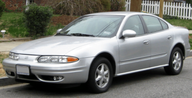 Manual OLDSMOBILE ALERO 2003 de Usuario