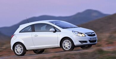 Manual de Usuario CHEVROLET CORSA 2013 Gratis PDF en Español