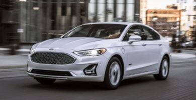 Manual de Usuario FORD FUSION 2019 en PDF Gratis