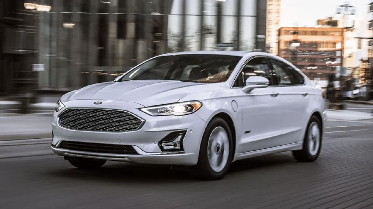 Manual de Usuario FORD FUSION 2019 en PDF Gratis