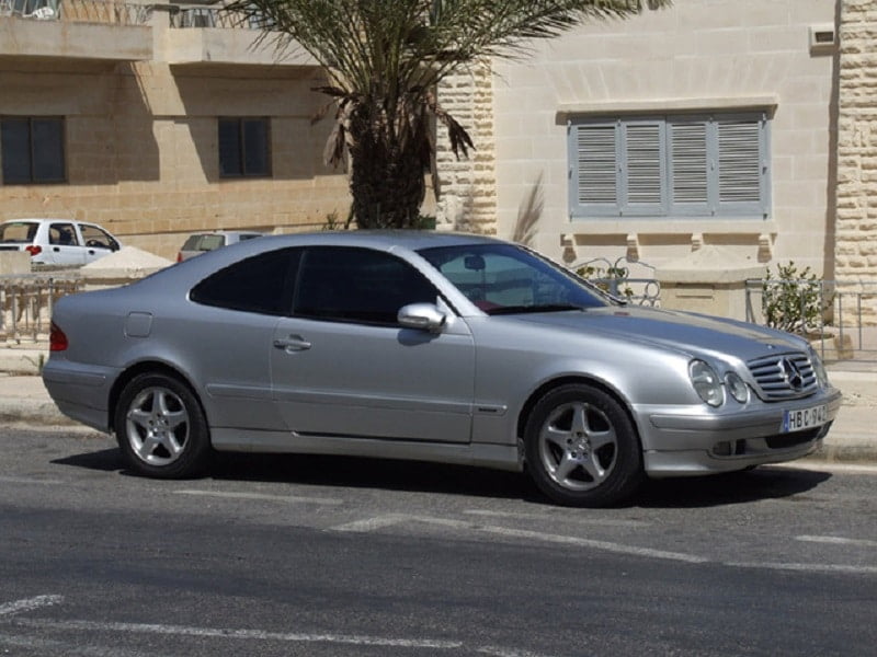 Manual MERCEDES BENZ CLASE CLK COUPE 2003 de Usuario GRATIS