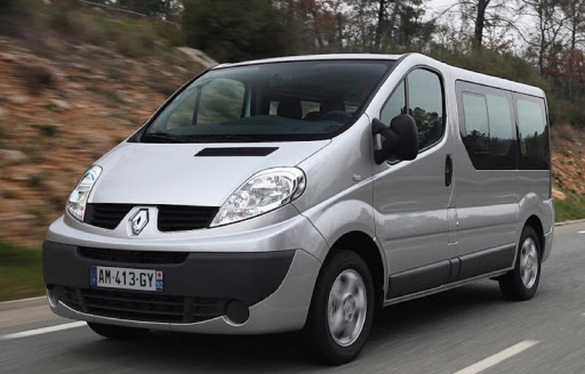 Manual RENAULT TRAFIC 2011 de Reparación y Servicio