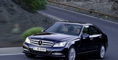 Manual MERCEDES BENZ CLASE C 2011 de Usuario GRATIS