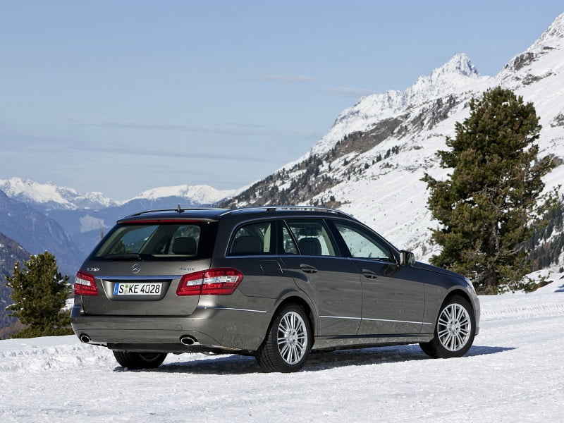 Manual MERCEDES BENZ CLASE E WAGON 2012 de Usuario GRATIS