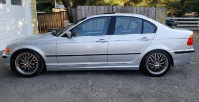 Catalogo de Partes BMW 330xi Sedan 2001 AutoPartes y Refacciones