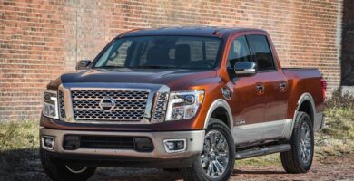 Manual de Usuario NISSAN Titan 2017 en PDF Gratis