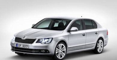 Manual SKODA SUPERB 2013 de Reparación y Servicio