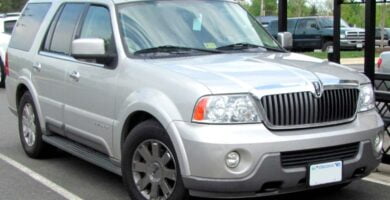 Manual LINCOLN Navigator 2005 de Usuario en PDF Gratis