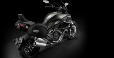 Manual Moto DUCATI DIAVEL STRADA 2013 de Usuario PDF GRATIS