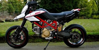 Manual Moto DUCATI HYPERMOTARD 1100EVO SP 2010 de Usuario PDF GRATIS