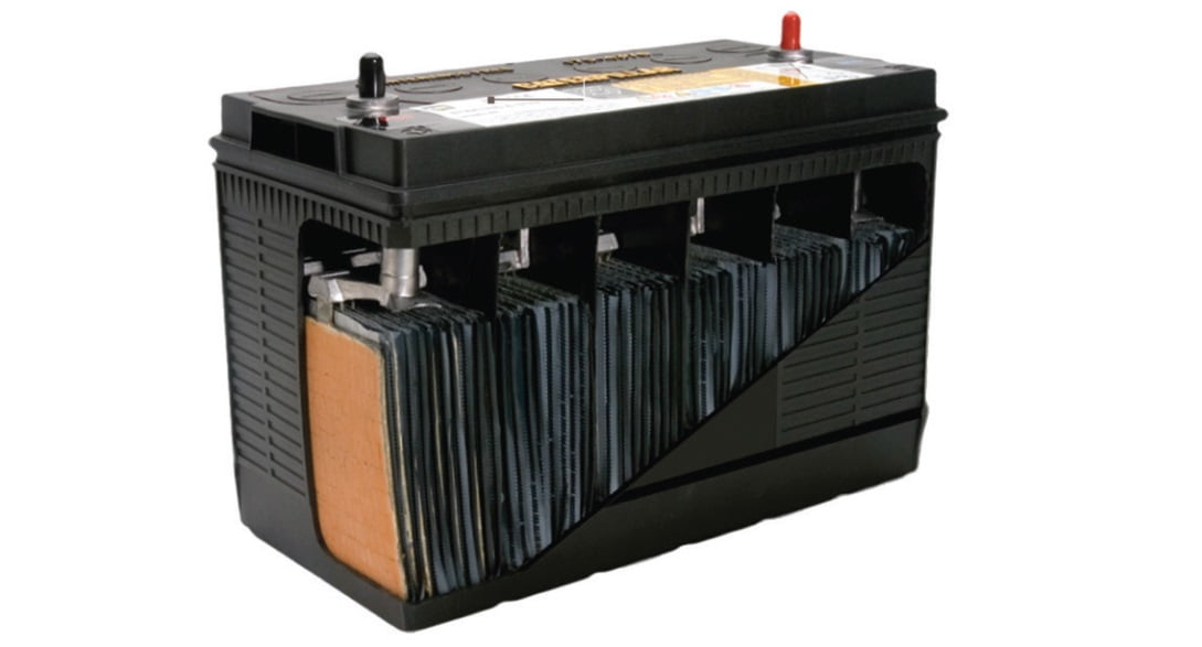 Reemplazar Bateria del Compactador Vibratorio de Suelos CS-533E 
