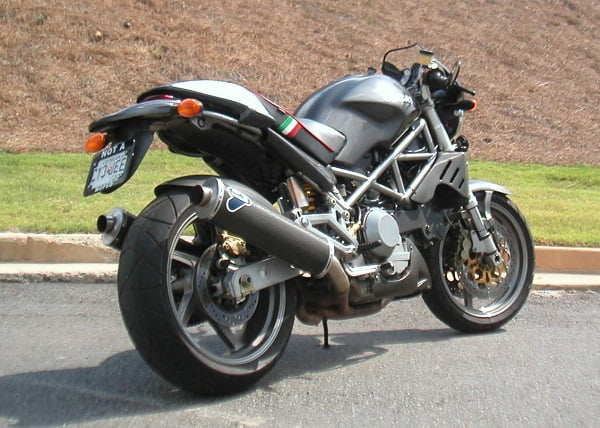 Manual de Moto Ducati Monster 750 Dark 2001 DESCARGAR GRATIS