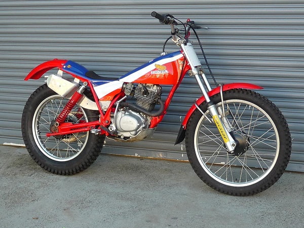 Manual Moto Honda TLR 200 R 1979 Reparación y Servicio