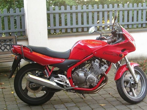 Manual Moto Yamaha XJ 600 S Diversion 1992 Reparación y Servicio